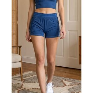NWT FourLaps Women’s 3” Aero Seamless Midnight Blue Bike Shorts  - Size M/L